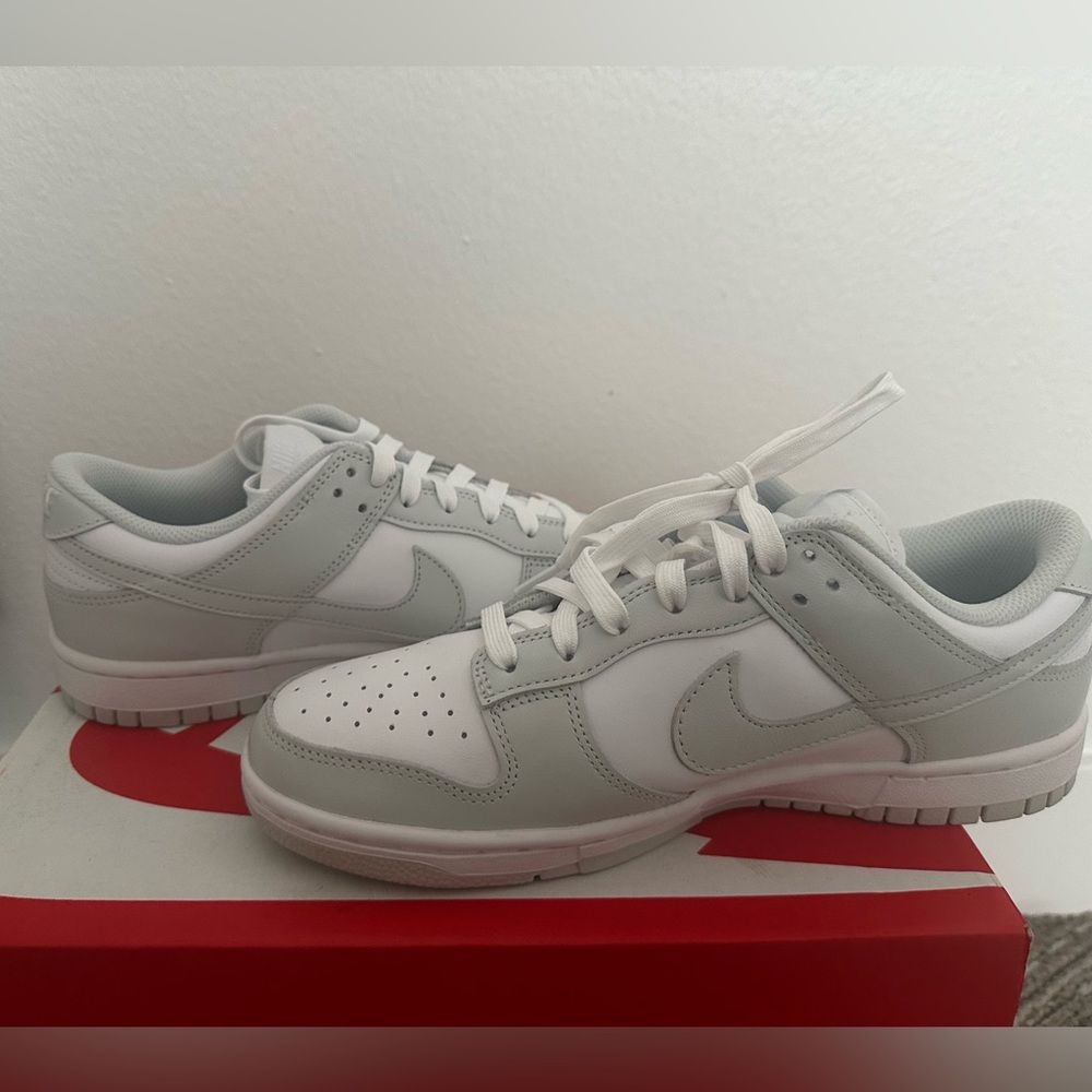 Women’s Nike Dunk Low white/photon dust size 10